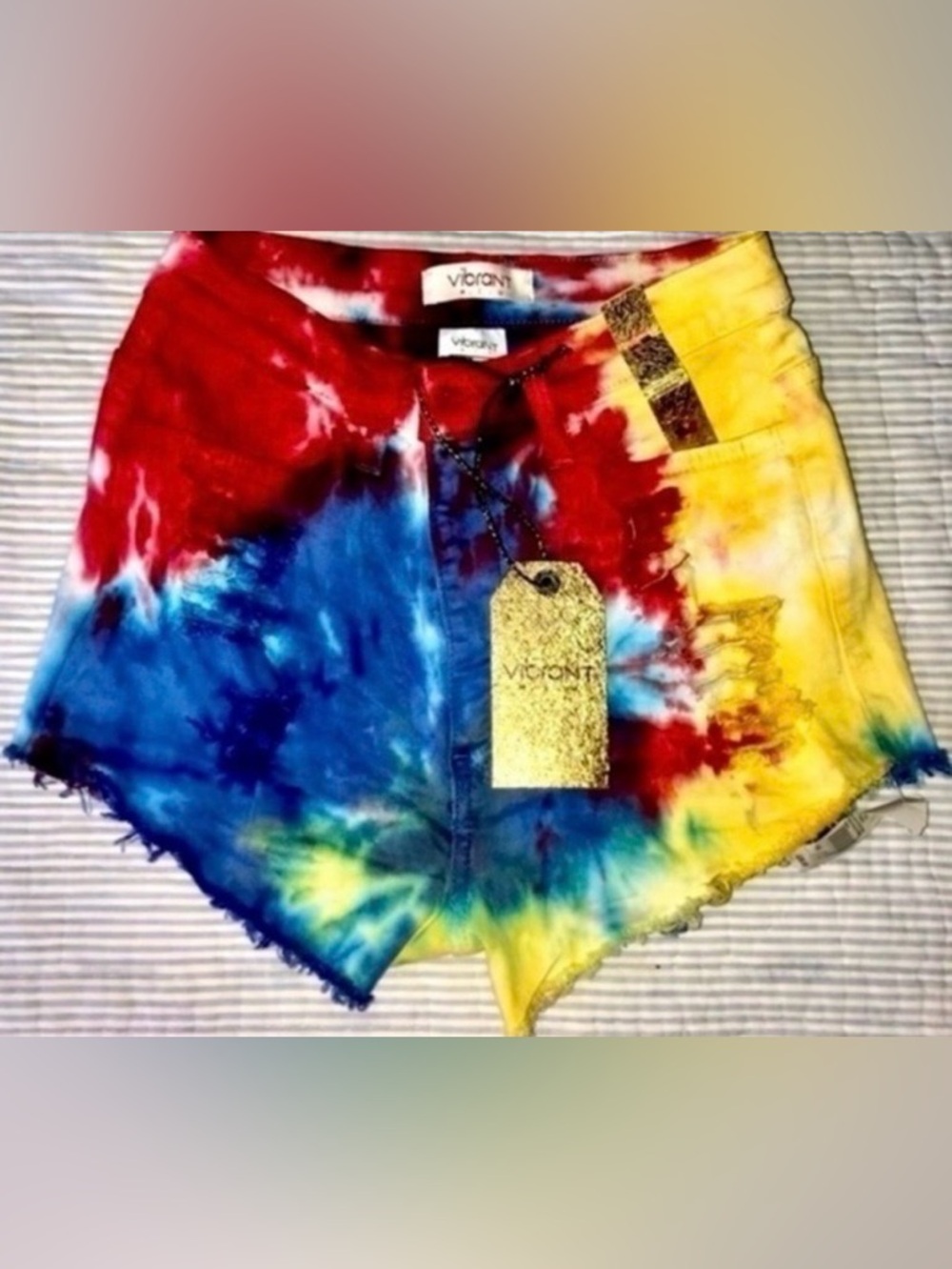 NWT: Vibrant M.I.U. High-Rise Tie-Dye Denim Shorts Raw Hem Red Blue M
